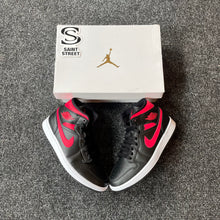 Load image into Gallery viewer, Jordan 1 Mid &#39;Signal Red&#39;
