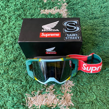 Load image into Gallery viewer, Supreme X Honda X Fox Racing Vue Goggles &#39;Moss&#39;
