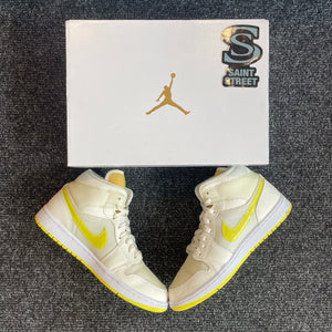 Air Jordan 1 Mid SE 'Voltage' (Online only)