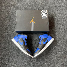 Load image into Gallery viewer, Air jordan 1 Mid &#39;Royal&#39;
