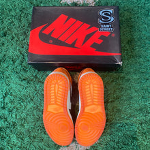 Load image into Gallery viewer, Air Jordan 1 High &#39;Satin Shattered Backboard&#39; (W)
