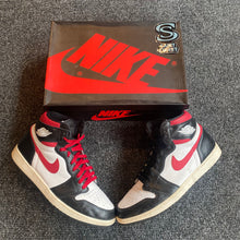 Load image into Gallery viewer, Air Jordan 1 High &#39;Gym Red&#39; (Online Only)
