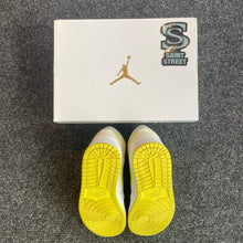 Load image into Gallery viewer, Air Jordan 1 Mid SE &#39;Voltage&#39; (Online only)
